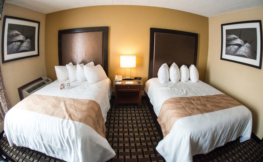 Quality Inn New Kensington Εξωτερικό φωτογραφία