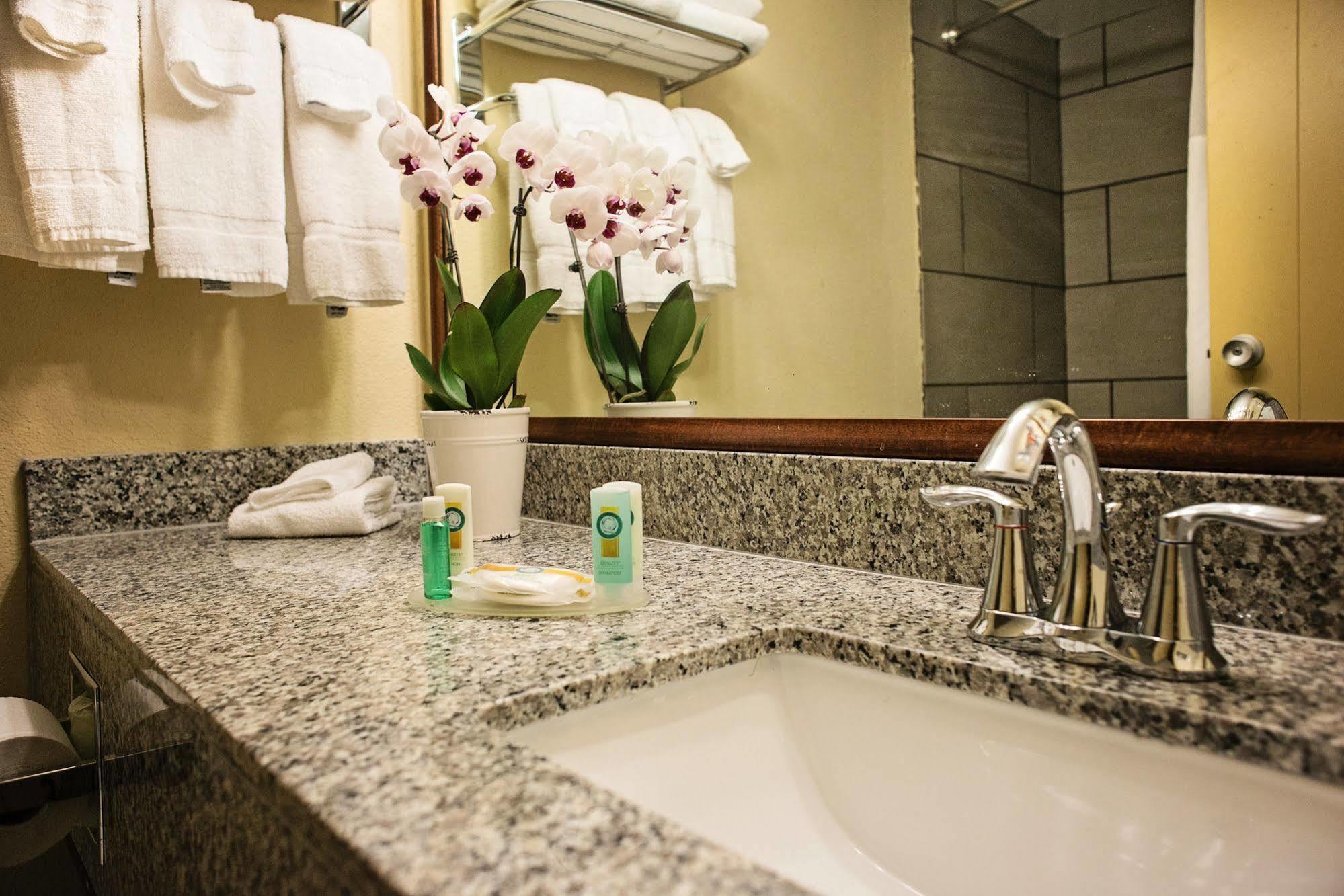 Quality Inn New Kensington Εξωτερικό φωτογραφία